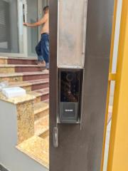 KHÓA CỔNG SIKER ĐƯỢC LẮP ĐẶT TẠI BÌNH HƯNG-BÌNH CHÁNH